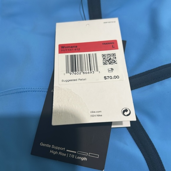 Nike
Women's One High-Waisted 7/8 Leggings size large NWT - Picture 6 of 7